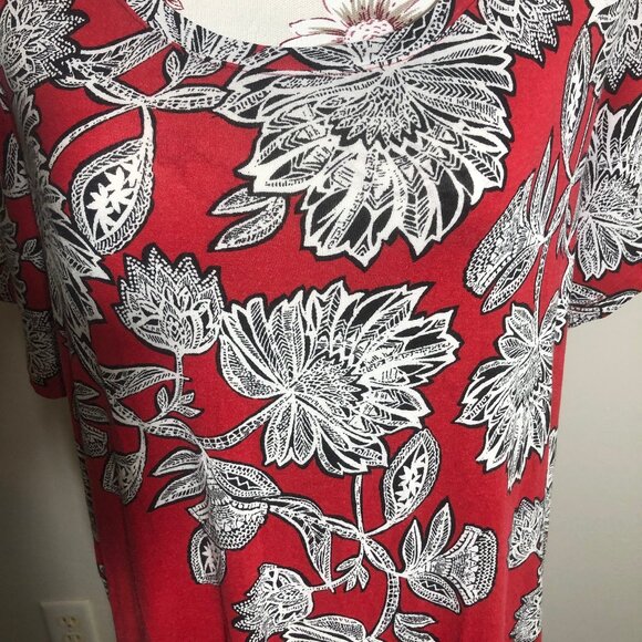 🌹 Vintage JM Collection Red Floral Top – Statement Piece with WPL Tag - Picture 8 of 13